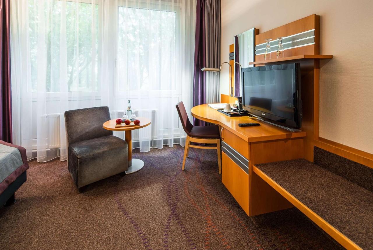 Hotel Ramada By Wyndham Dresda Esterno foto