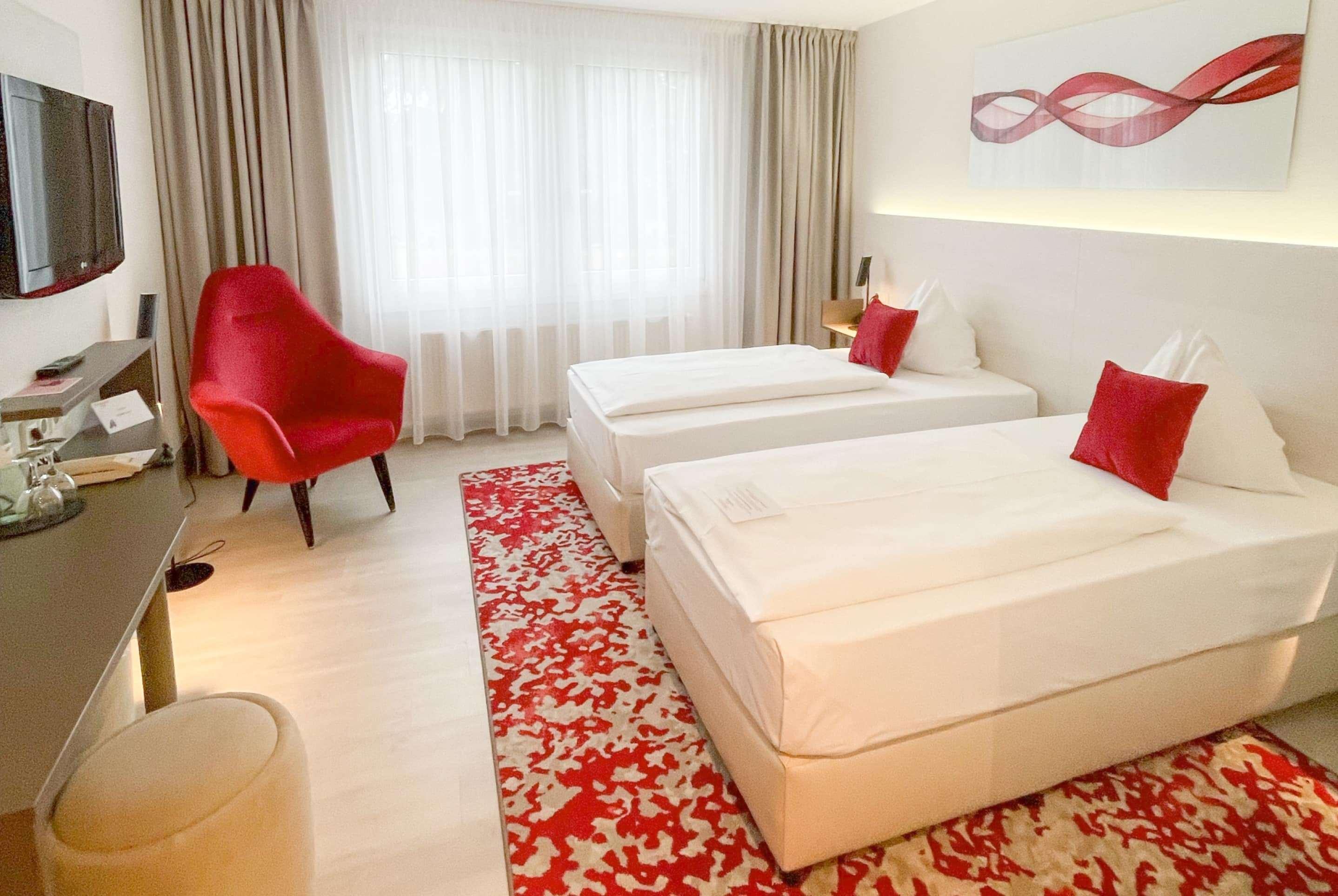 Hotel Ramada By Wyndham Dresda Esterno foto