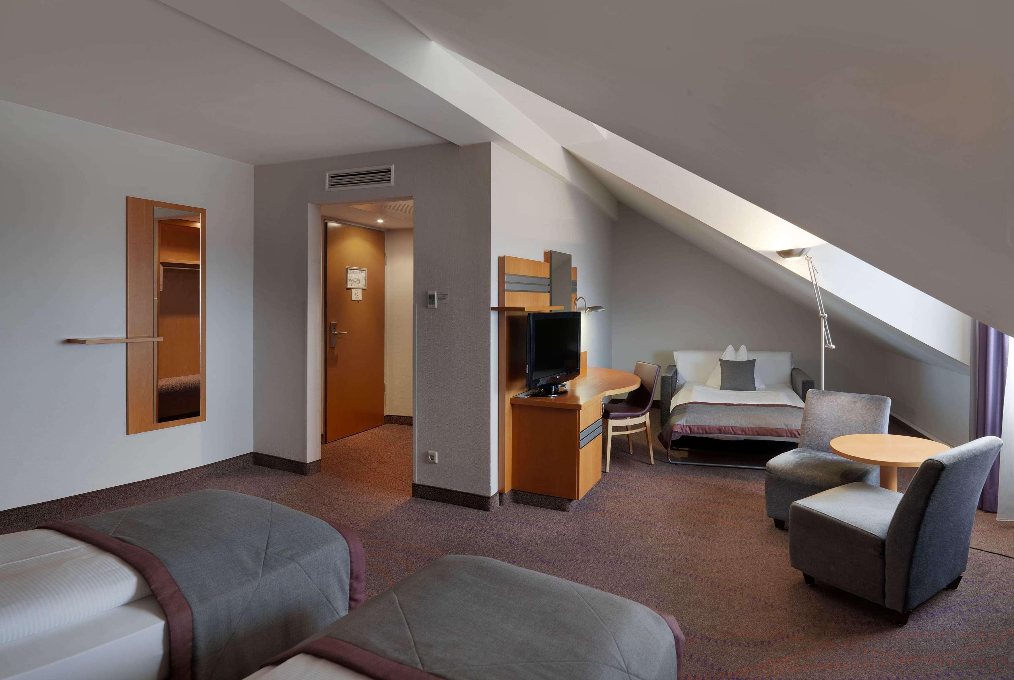 Hotel Ramada By Wyndham Dresda Esterno foto