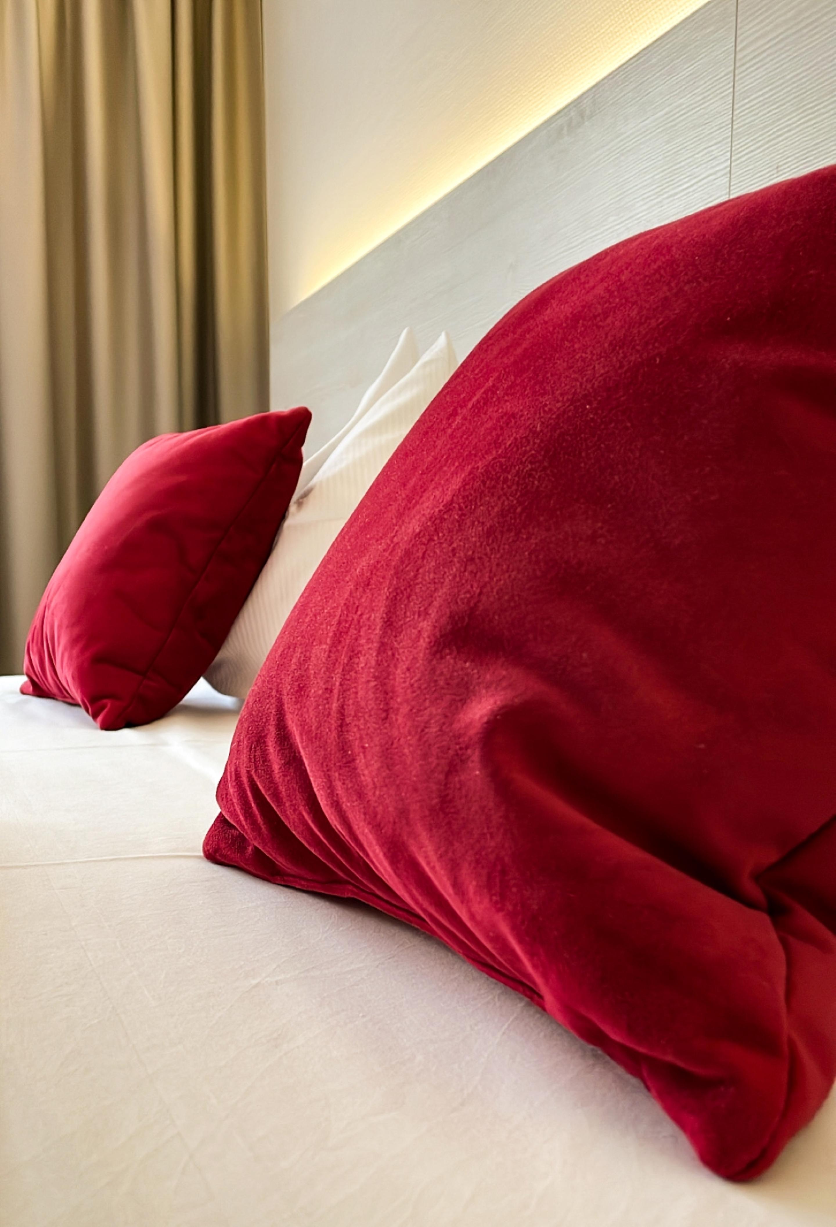 Hotel Ramada By Wyndham Dresda Esterno foto