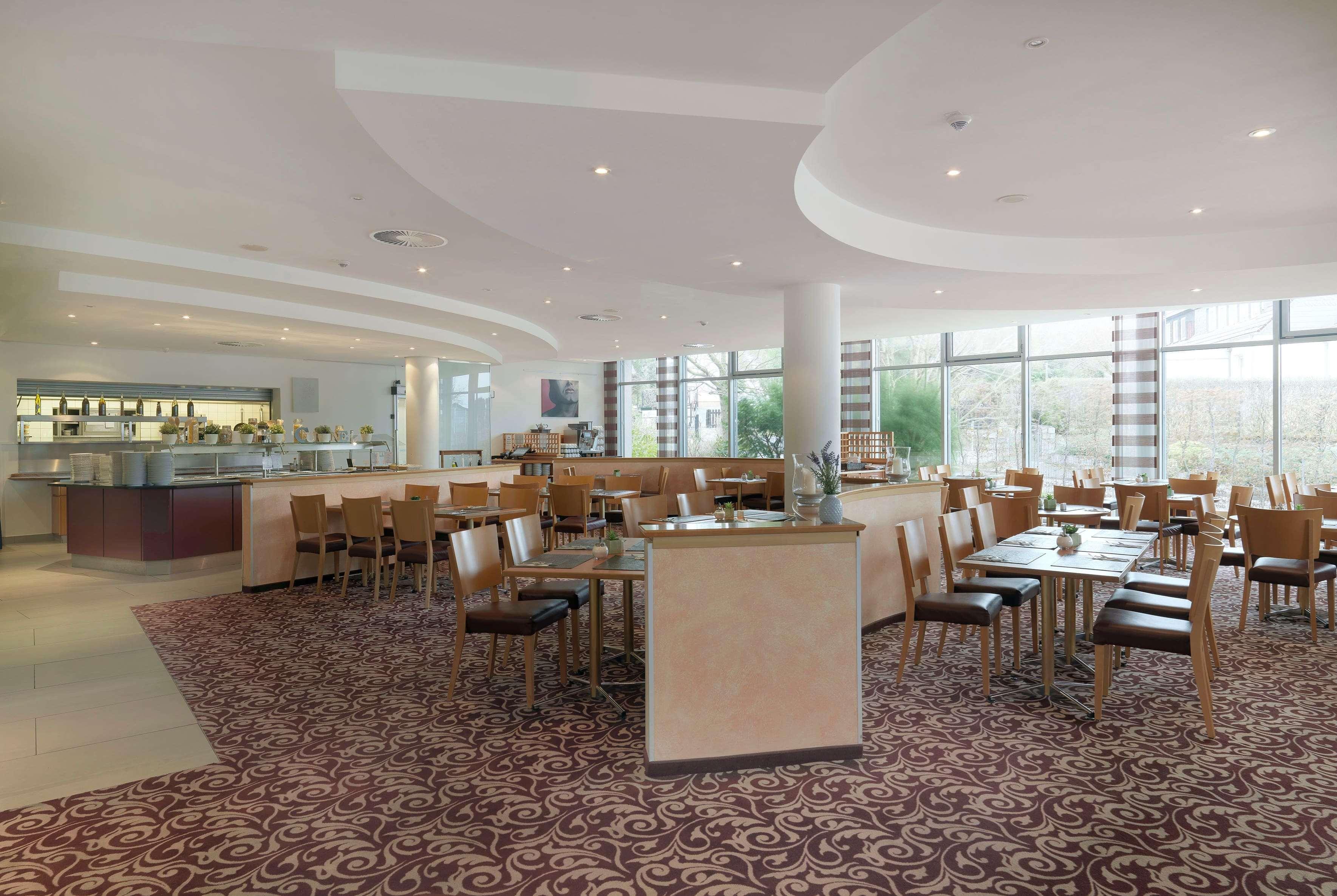 Hotel Ramada By Wyndham Dresda Esterno foto