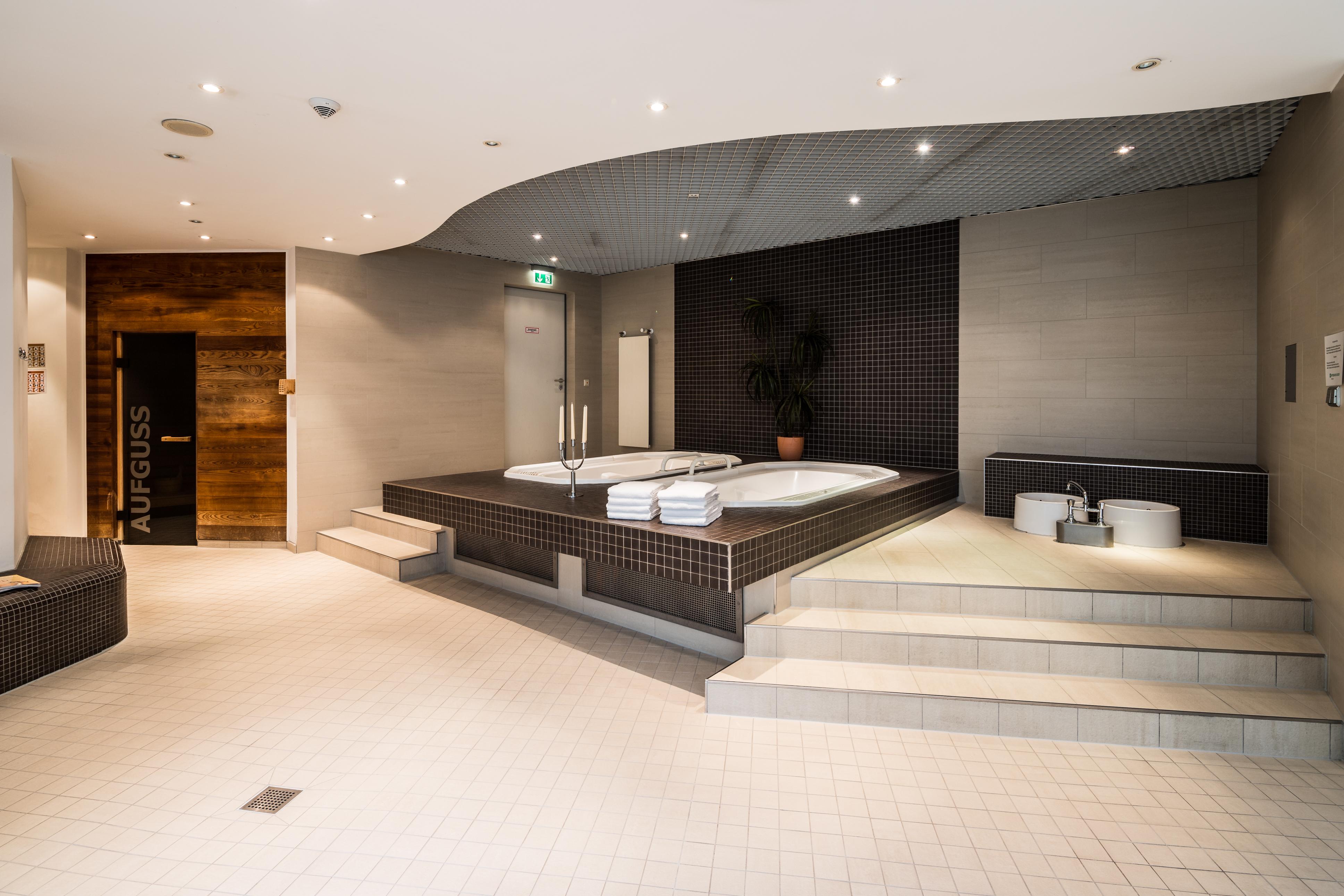 Hotel Ramada By Wyndham Dresda Esterno foto