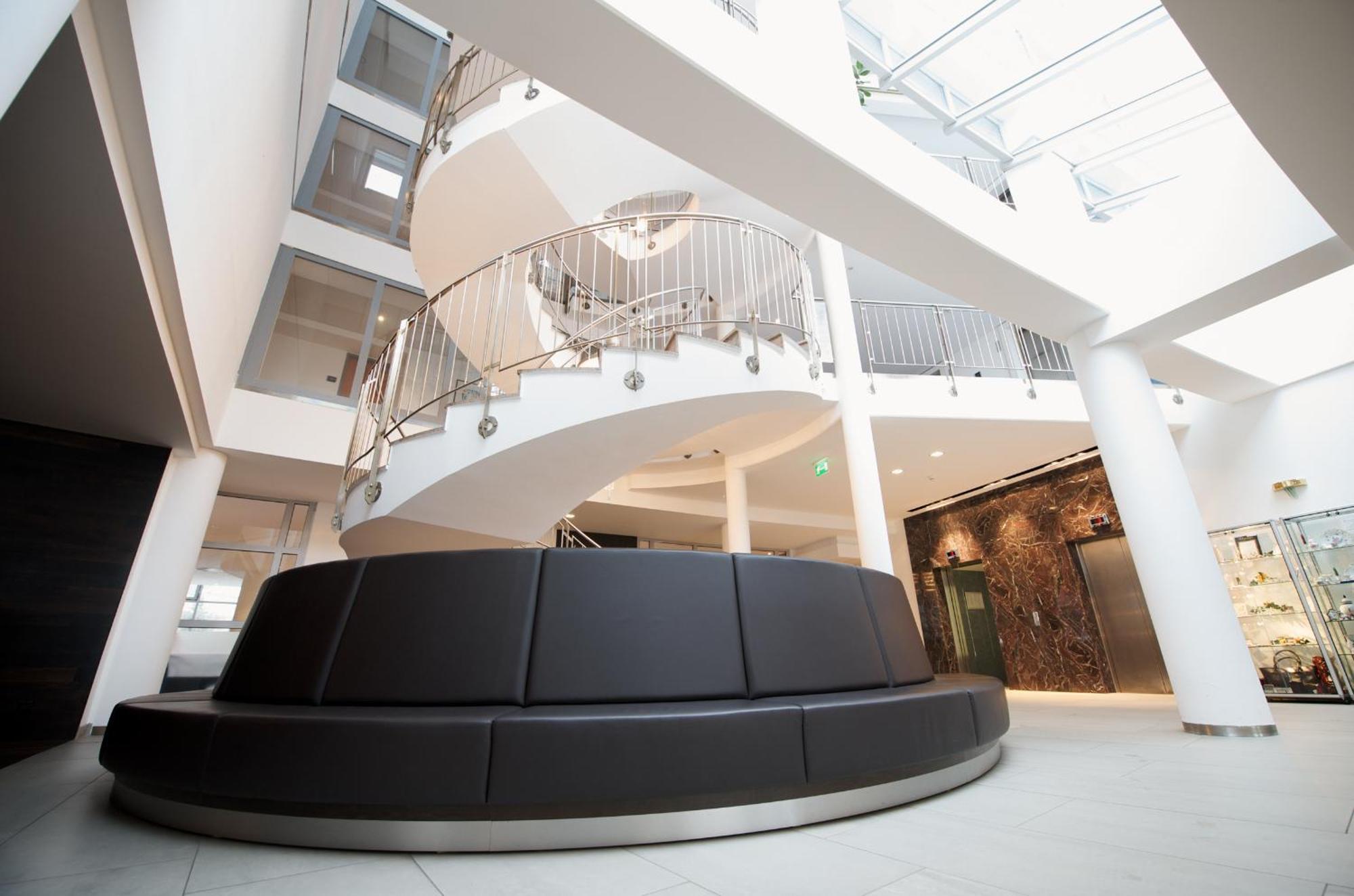 Hotel Ramada By Wyndham Dresda Esterno foto